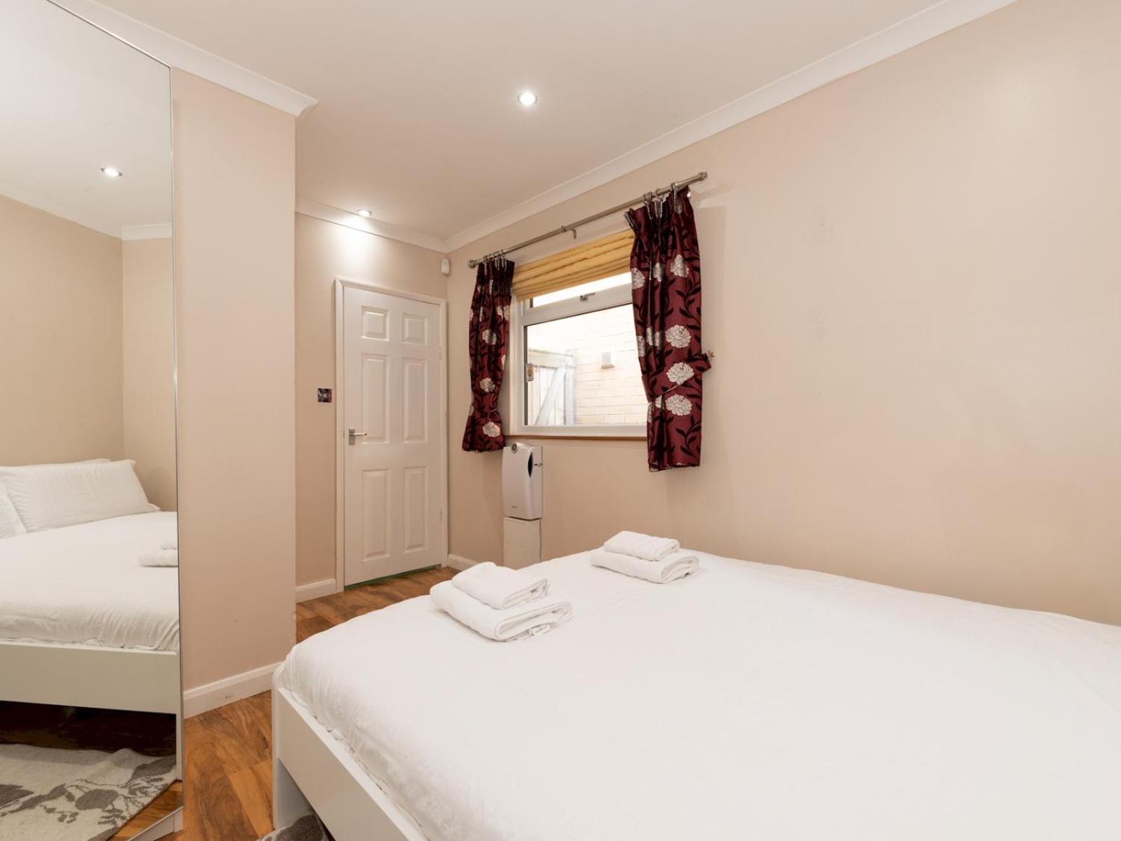 Casa vacanze 4 Bed House In Greater Parking Pass The Keys Londra
