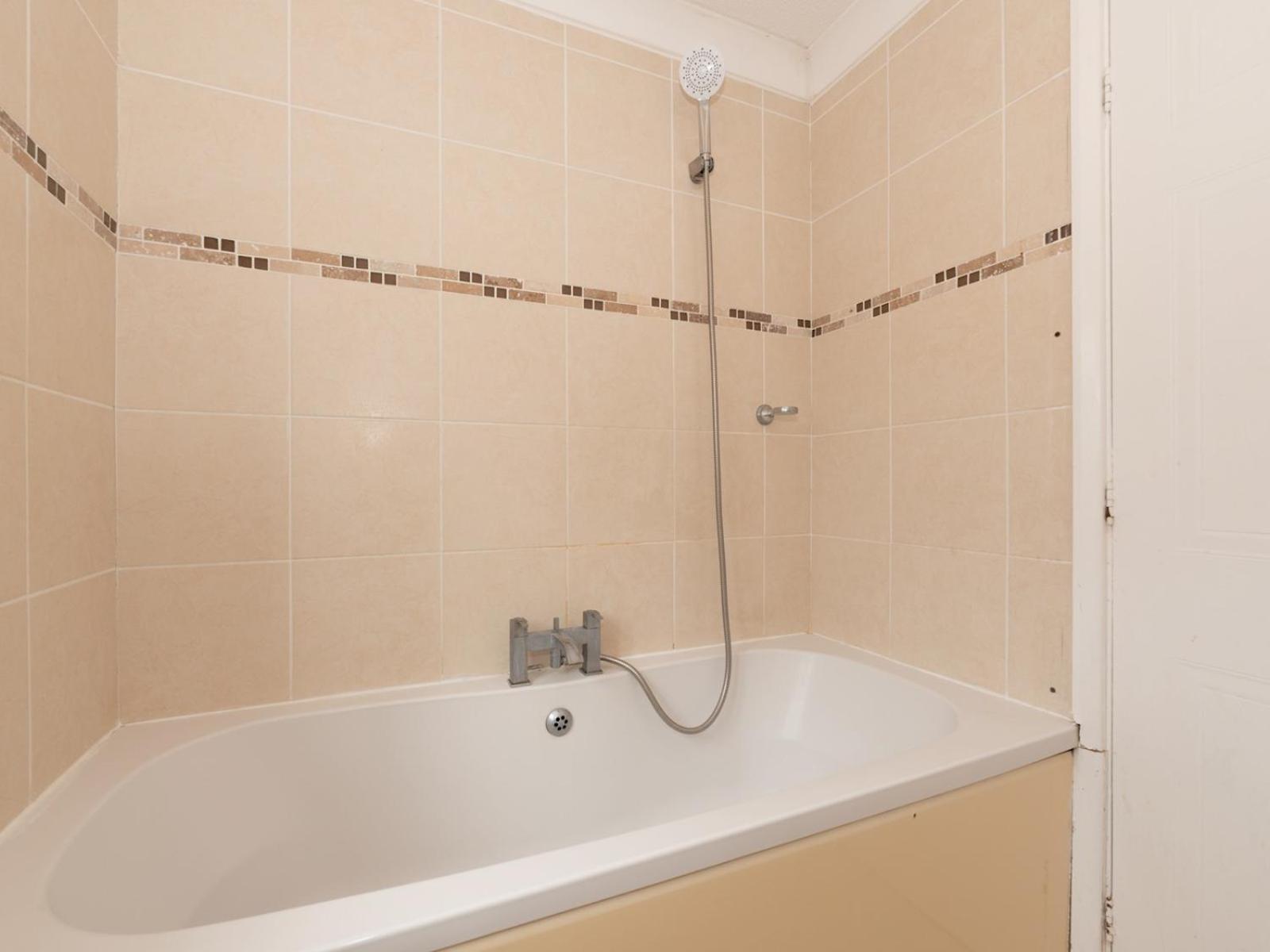 4 Bed House In Greater Parking Pass The Keys Casa vacanze Londra