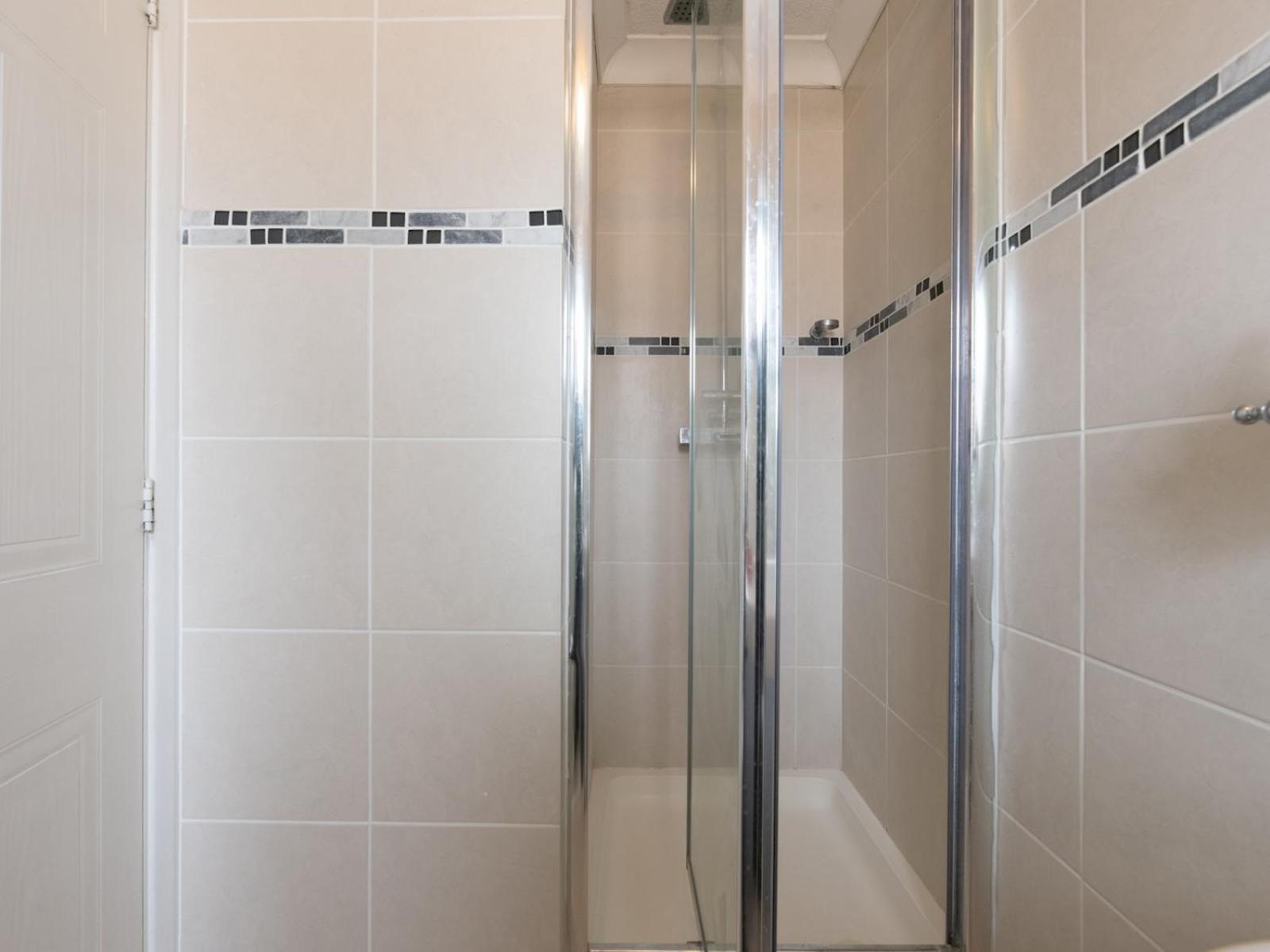 4 Bed House In Greater Parking Pass The Keys Casa vacanze Londra